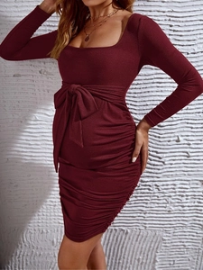 Slim fit wine red square neck maternity dress with ribbed knit and waist tie bow