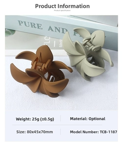 Medium matte flower hair claw clips in brown and grey-green, size 80x45x70mm detail