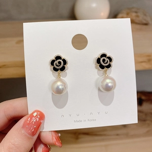 Elegant black rose earrings with pavé zircons and large lustrous pearls on S925 silver posts