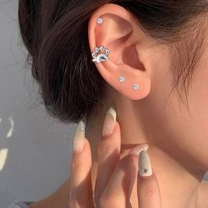 Cat Claw Ear Cuffs White Gold Plated Copper Non Pierced Paw Print Clip On Earrings For Women Kids Cute Cartoon Jewelry