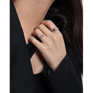 S925 sterling silver rings set with heart gemstone and zircons on a lava texture band