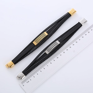 Bracciale multistrato in pelle intrecciata da uomo con motivo in acciaio inox, 21 cm