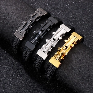 Bracciali da uomo in pelle intrecciata con fibbie in acciaio inossidabile nero, argento e oro