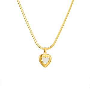 Collier Pendentif Coeur Acier Titane Plaqué Or Incrustation Nacre Chaîne Serpent Plate Minimaliste Élégant Femme