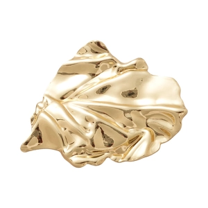 Polished gold wrinkled leaf brooch with artistic natural texture and glossy metallic finish