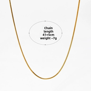 Dettagli della collana a catena serpente oro PVD lunghezza 41+5cm e un peso di 7g