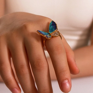 Vintage butterfly ring in 18k gold plating with blue-purple enamel and zircon stones