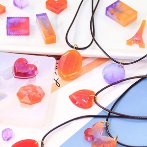Moule en silicone DIY pour bijoux en résine avec formes Tour Eiffel et boutons