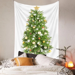 Dettaglio di un arazzo natalizio decorativo appeso alla parete di una camera da letto