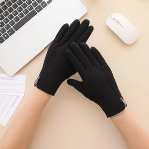 Women black thermal touchscreen gloves with checkered bow detail and slim fit design