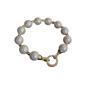 Gold plated bracelet with gray pearls and zircon paved round clasp for women