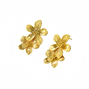 Luxurious French vintage gold flower stud earrings in brushed stainless steel finish