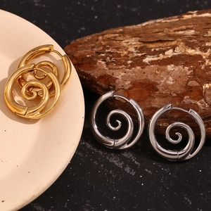 Minimalistische Spiral-Schnecken-Ohrringe aus Edelstahl mit 18K Gold- und Silber-Finish