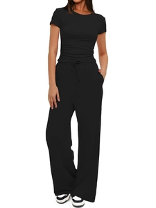 Ensemble détente noir deux pièces pour femme avec t-shirt court et pantalon large taille haute