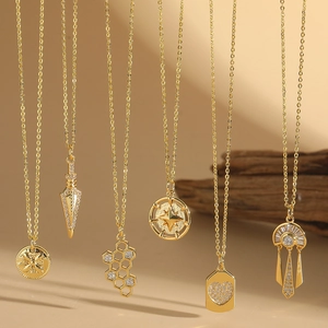 Vintage Copper Gold Plated Pendant Necklace For Women Elegant Heart Compass Honeycomb Zirconia Daily Fashion Jewelry