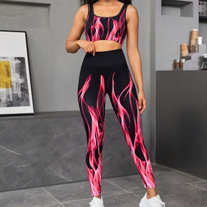 Seamless high-stretch gradient yoga set with red flame print sports bra and leggings