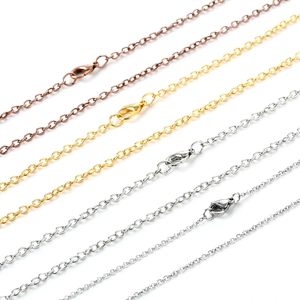 Halsketten aus polierter Legierung in Gold, Silber, Roségold und Gunmetal-Finish