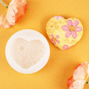 Silicone heart flower mold for DIY aromatherapy candle soap and resin crafts