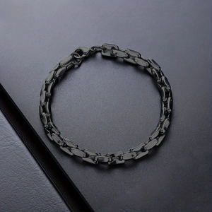 Bracciale a catena classico in acciaio inossidabile nero da uomo con chiusura a moschettone
