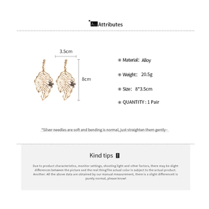 Detailed size parameters of 8cm gold hollow leaf earrings with small butterfly accents