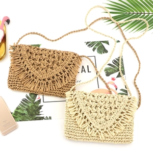 Handmade Straw Woven Crossbody Bag Paper Rope Knitted Shoulder Purse With Fringe Tassel Summer Beach Vacation For Women