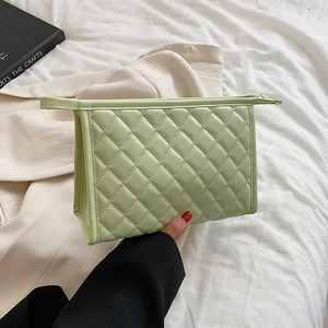Quilted PU Leather Makeup Bag Large Capacity Toiletry Storage Pouch Zipper Diamond Pattern Travel For Women