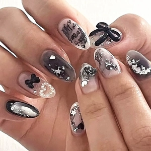 Press On Nails Faux Ongles Amande Longs Avec Nœuds 3D Cœur Künstliche Perles Décor Rose Noir Blanc Dégradé Style Gothique Doux Cool