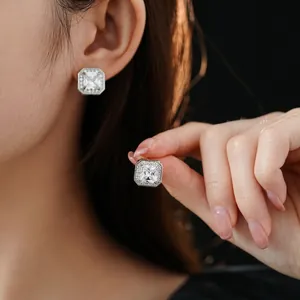Boucles d'oreilles carrées en zircon avec halo micro-pavé en argent sterling S925