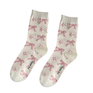 White mesh cotton crew socks with pink bow patterns and fly socks print on soles