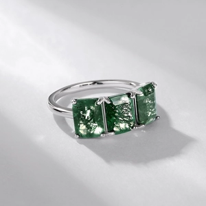 Minimalist S925 silver ring featuring three rectangular green moss agate gemstones