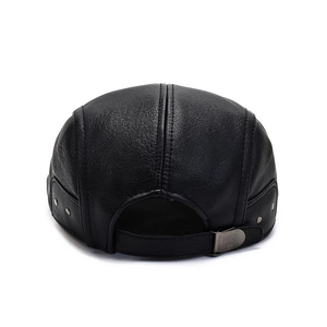 Adjustable faux leather flat cap for men with litchi texture and metal buckle detail