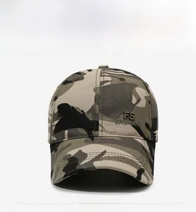 Vue de face de la casquette de baseball camouflage avec broderie 3D FS FASHION et visière