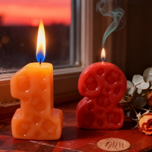 Candela numero 18 creativa con superficie strutturata per decorazione torta festa