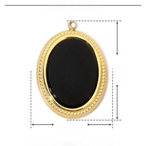 Dimensions et spécifications de ce pendentif en acier inoxydable et pierre naturelle noire