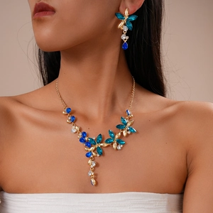 Bijoux Strass Fleur Collier Et Boucles Oreilles Alliage Cristal Goutte Eau Pompon Élégant Fête Femmes