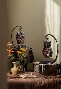 Bougeoirs hibou vintage en fonte avec découpes et supports d'affichage incurvés