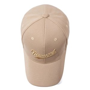 Khaki breathable baseball cap with gold Newyork embroidery and classic 6-panel design