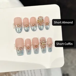 Unghie Finte Fatte A Mano Sfumato Rosa Blu Occhio Di Gatto Corona Strass French Elegante Dolce Per Donne