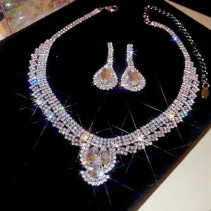 Luxury Waterdrop Rhinestone Necklace And Earrings Copper With Silver Earring Post For Women Banquet Wedding