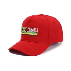 Klassische rote 5-Panel Baseballkappe mit Jamaika-Flaggen-Stickerei und JAMAICA Schriftzug
