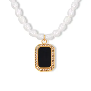 French Vintage Freshwater Pearl Necklace With Titanium Steel Square Acrylic Pendant Rhinestone Elegant Jewelry For Women