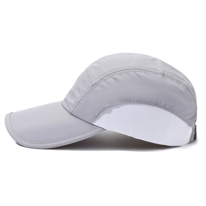 Quick-dry breathable sports baseball cap in light grey and white mesh for outdoor running