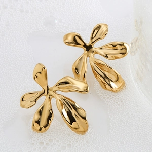 Chic 316L stainless steel irregular flower earrings with high-polished gold finish