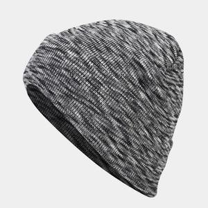Detailed knit texture of space-dye beanie in black and grey mixed color tones
