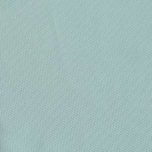 Vue macro du tissu en résille bleu clair avec texture tissée détaillée sur la robe