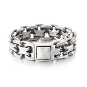 Retro distressed silver 20mm saddle chain bracelet for men with square clasp and matte finish