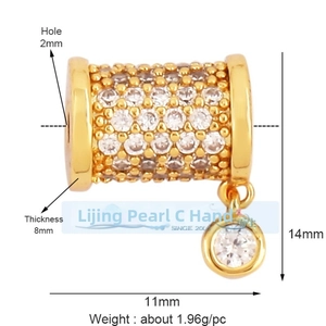 Detail of micro-paved flower bead with dimensions 8x11mm and clear zircon pendant