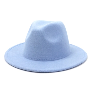 Elegante sombrero fedora de lana azul claro con ala ancha y diseño minimalista