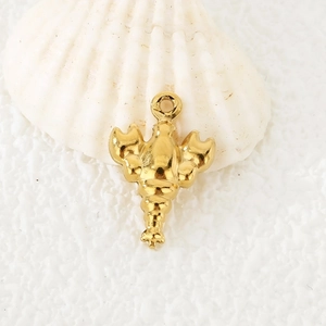 Vue détaillée du pendentif homard en acier inoxydable doré pour bijoux DIY