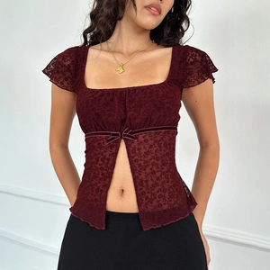 Wine Red Lace T-Shirt For Women Sexy Slim Fit Square Neck Short Sleeve Top With Bow And Split Hem Retro Style